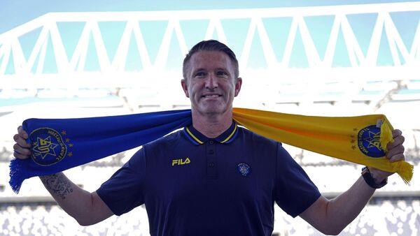 Robbie Keane leaves job as manager of Maccabi Tel Aviv